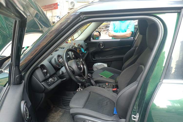 Used MINI Countryman 2017 1.5T COOPER ALL4 Traveler Driver Seat