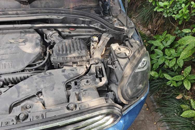 Used MINI Countryman 2017 1.5T COOPER Engine Bay Left