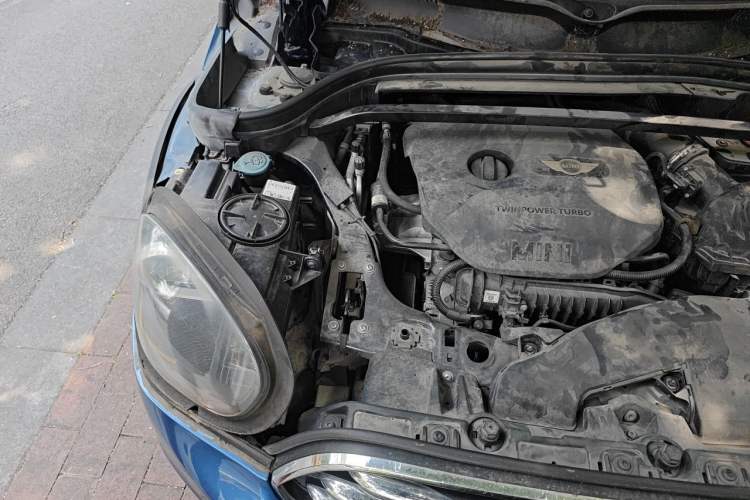 Used MINI Countryman 2017 1.5T COOPER Engine Bay Right