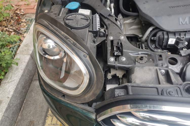 Used MINI Countryman 2017 1.5T COOPER ALL4 Traveler Engine Bay Right