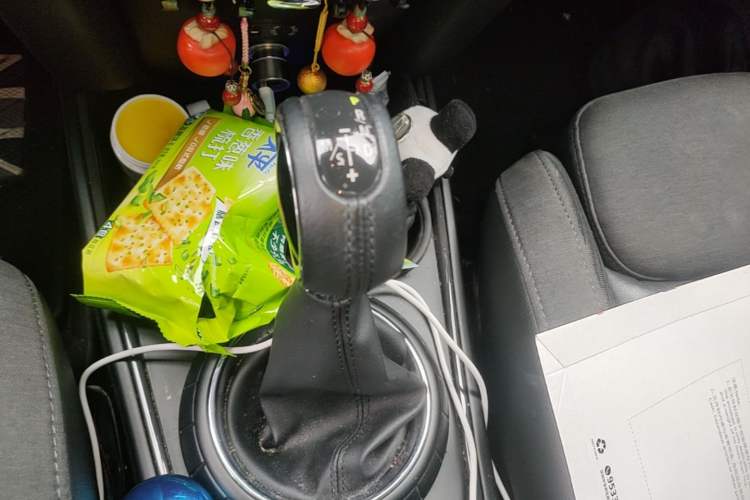 Used MINI Countryman 2017 1.5T COOPER ALL4 Explorer Gear Lever