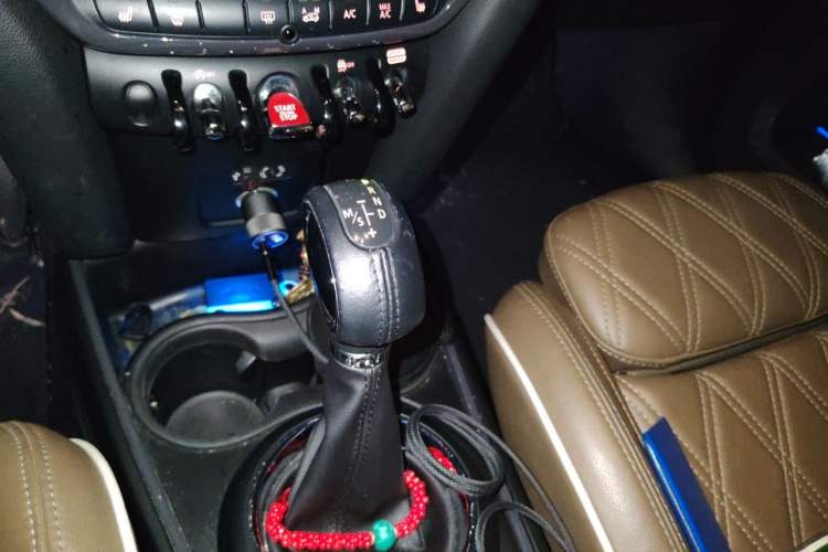 Used MINI Countryman 2017 2.0T COOPER S ALL4 Gear Lever