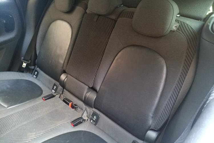 Used MINI Countryman 2017 1.5T COOPER ALL4 Traveler Left Rear Seat