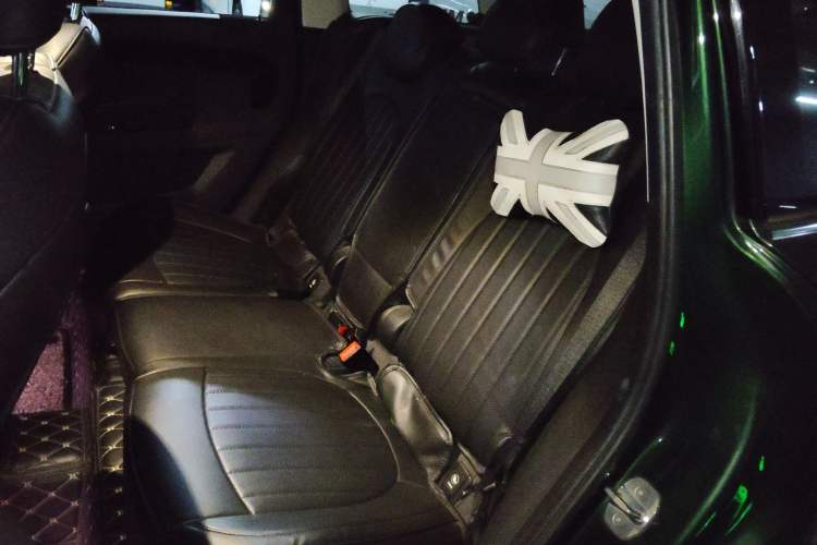 Used MINI Countryman 2017 1.5T COOPER ALL4 Traveler Left Rear Seat