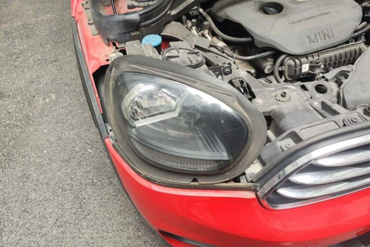 Used MINI Countryman 2017 1.5T COOPER ALL4 Right Front Headlight