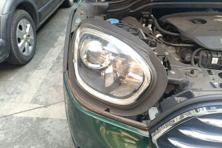 Used MINI Countryman 2017 1.5T COOPER ALL4 Traveler Right Front Headlight