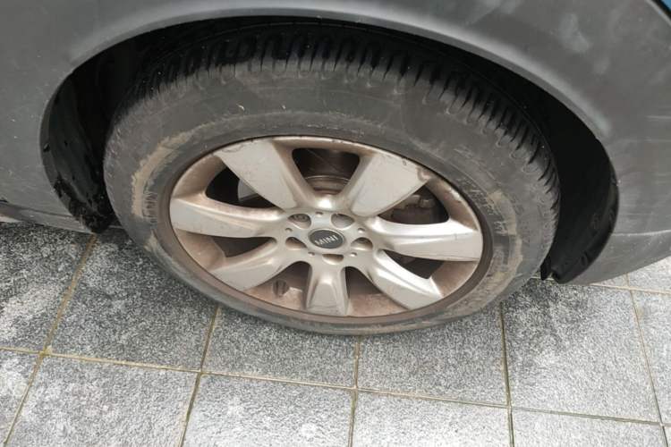 Used MINI Countryman 2017 1.5T COOPER ALL4 Explorer Right Front Wheel Hub