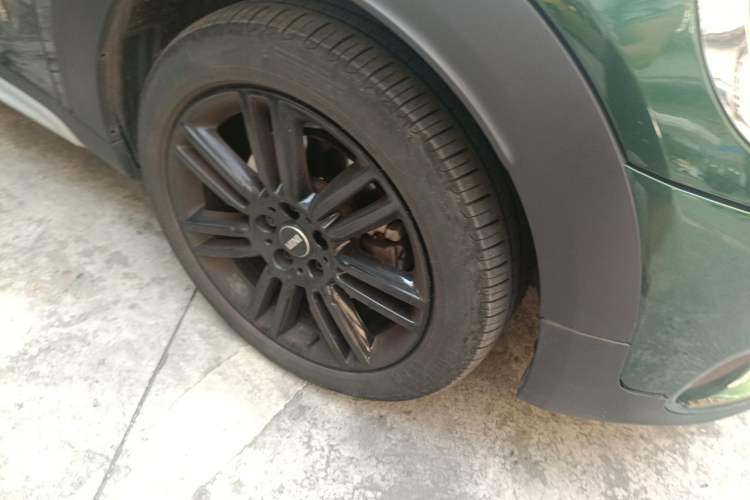 Used MINI Countryman 2017 1.5T COOPER ALL4 Traveler Right Front Wheel Hub