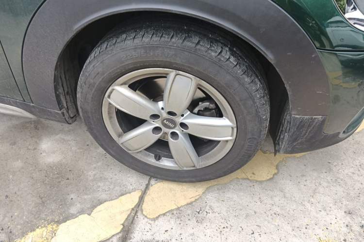 Used MINI Countryman 2017 1.5T COOPER ALL4 Right Front Wheel Hub