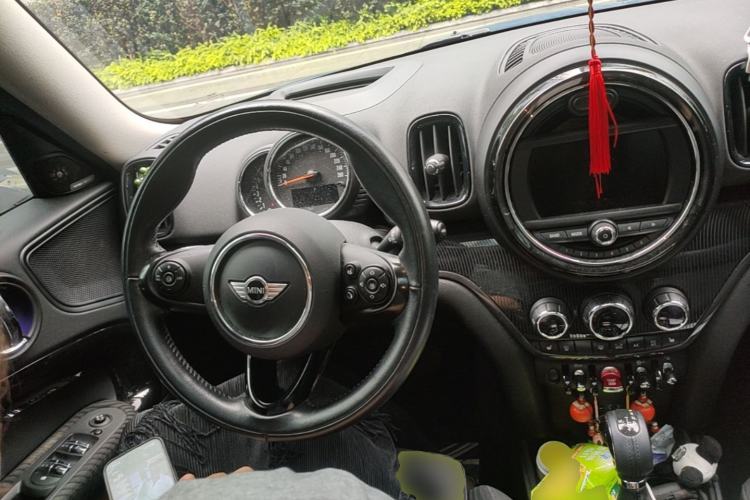 Used MINI Countryman 2017 1.5T COOPER ALL4 Explorer Steering Wheel