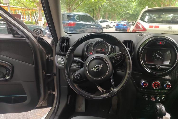Used MINI Countryman 2017 1.5T COOPER ALL4 Traveler Steering Wheel