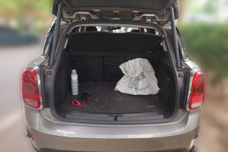 Used MINI Countryman 2017 1.5T COOPER ALL4 Traveler Trunk