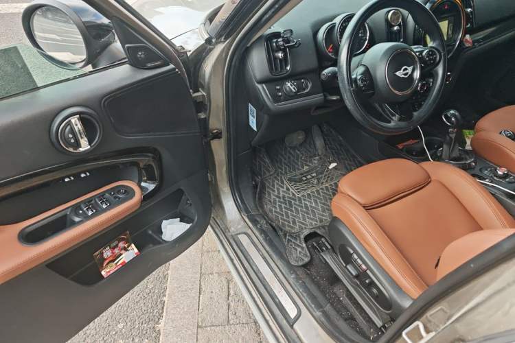 Used MINI Countryman 2017 1.5T COOPER ALL4 Traveler Driver Seat