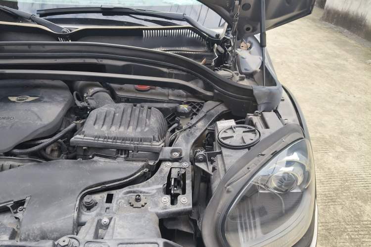 Used MINI Countryman 2017 1.5T COOPER ALL4 Engine Bay Left