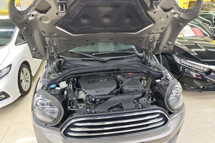 Used MINI Countryman 2017 1.5T COOPER ALL4 Engine Bay