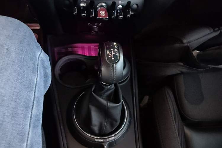 Used MINI Countryman 2017 1.5T COOPER ALL4 Gear Lever