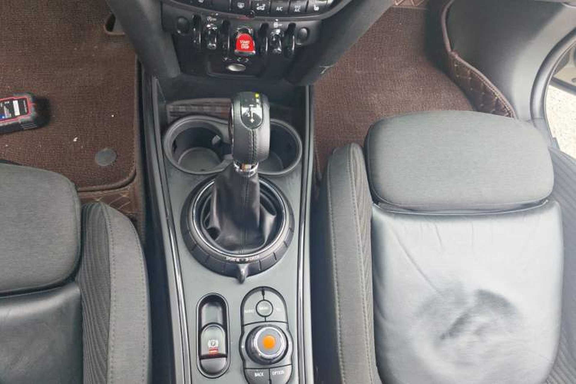 Used MINI Countryman 2017 1.5T COOPER ALL4 Gear Lever