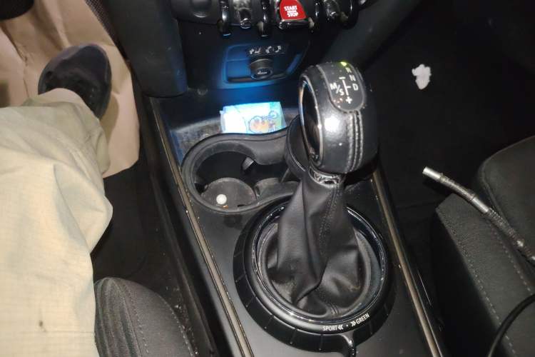 Used MINI Countryman 2017 1.5T COOPER ALL4 Gear Lever