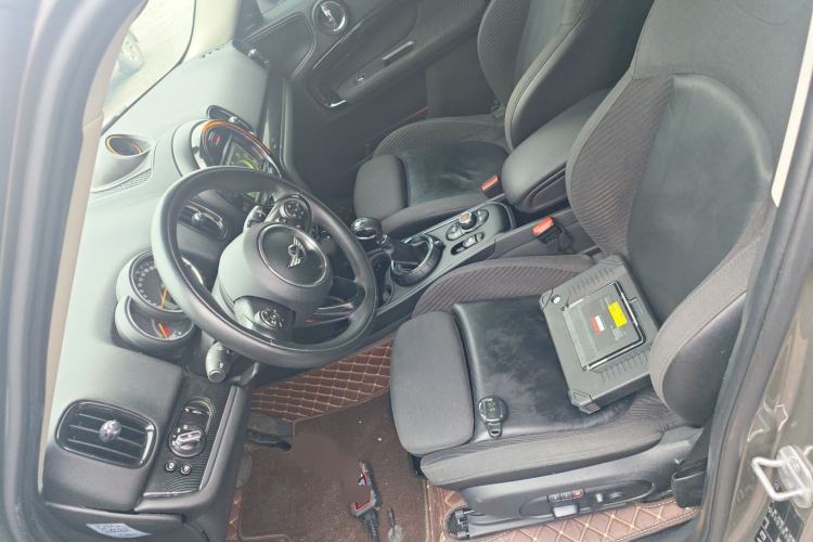 Used MINI Countryman 2017 1.5T COOPER ALL4 Left Front Seat