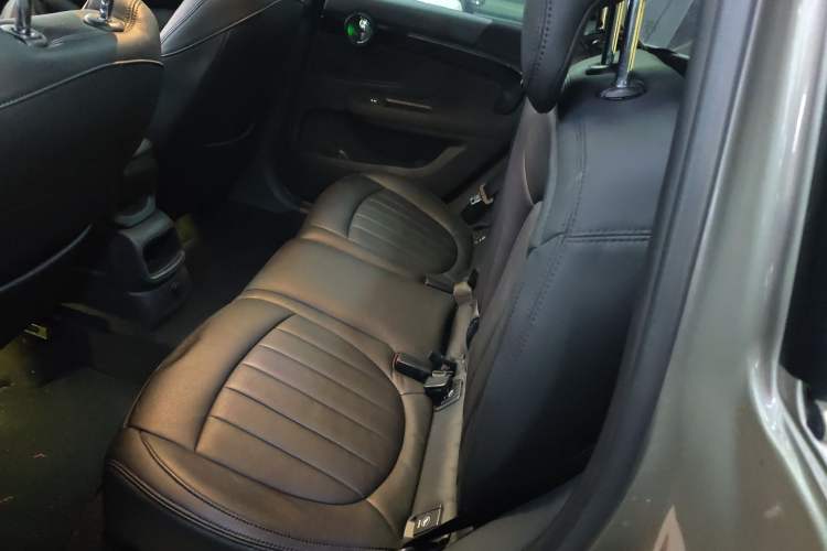 Used MINI Countryman 2017 1.5T COOPER ALL4 Left Rear Seat