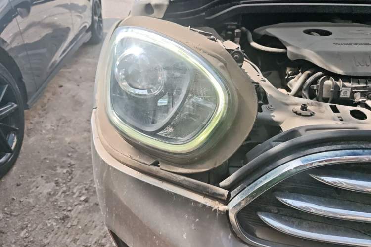 Used MINI Countryman 2017 1.5T COOPER ALL4 Traveler Right Front Headlight