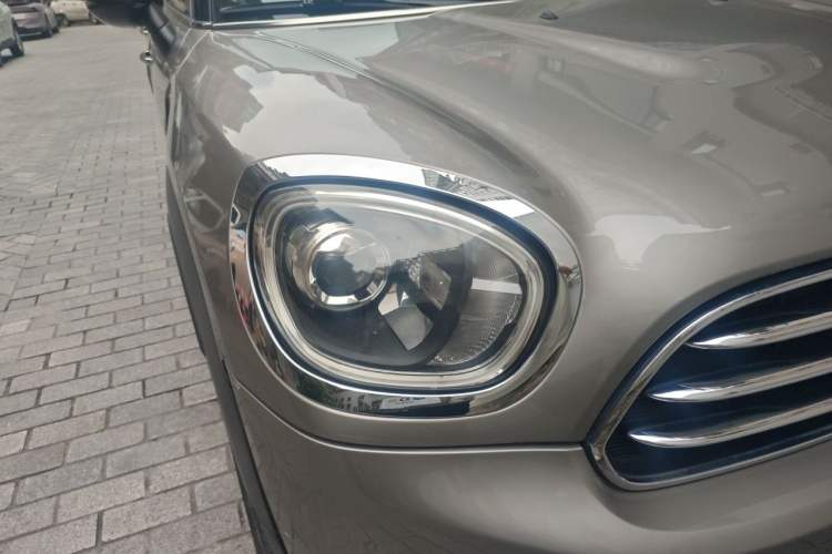 Used MINI Countryman 2017 1.5T COOPER ALL4 Traveler Right Front Headlight