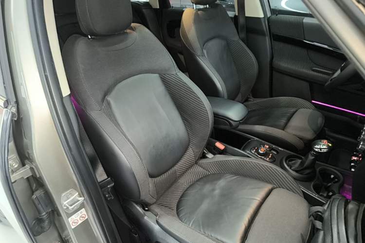 Used MINI Countryman 2017 1.5T COOPER ALL4 Traveler Right Front Seat
