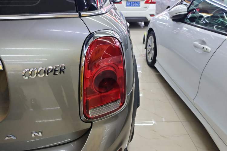 Used MINI Countryman 2017 1.5T COOPER ALL4 Right Rear Taillight
