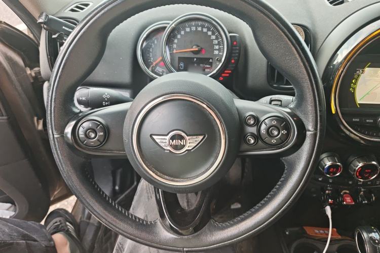 Used MINI Countryman 2017 1.5T COOPER ALL4 Traveler Steering Wheel
