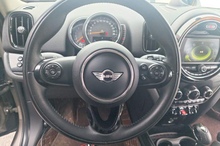 Used MINI Countryman 2017 1.5T COOPER ALL4 Steering Wheel