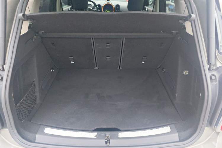 Used MINI Countryman 2017 1.5T COOPER ALL4 Trunk