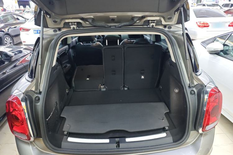 Used MINI Countryman 2017 1.5T COOPER ALL4 Trunk