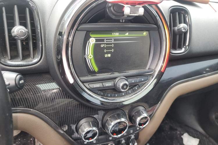 Used MINI Countryman 2017 1.5T COOPER ALL4 Traveler Audio And AC Panel