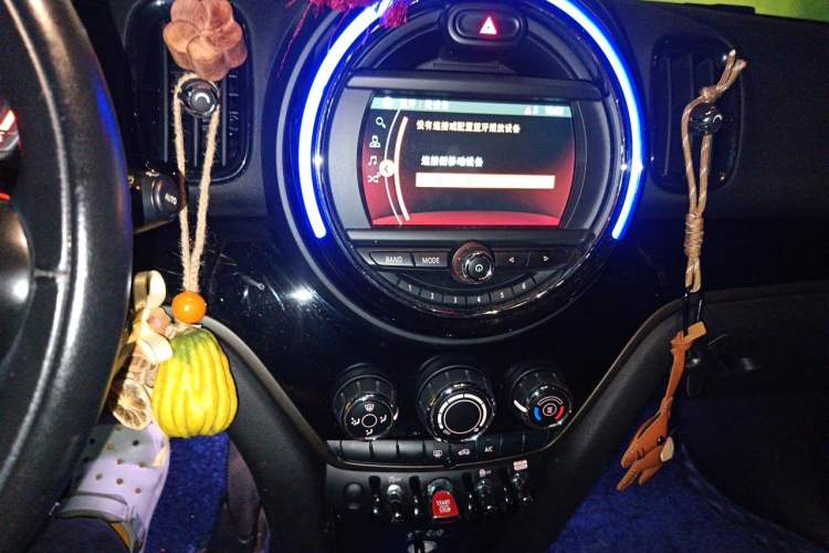 Used MINI Countryman 2017 1.5T COOPER Audio And AC Panel