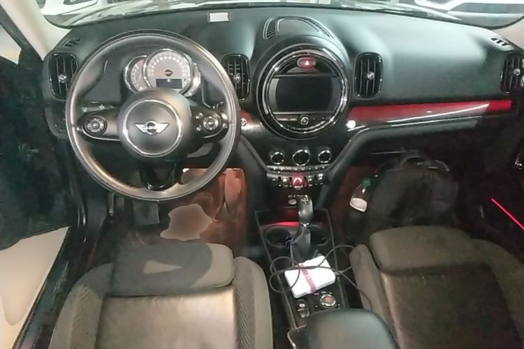 Used MINI Countryman 2017 1.5T COOPER ALL4 Traveler Center Console