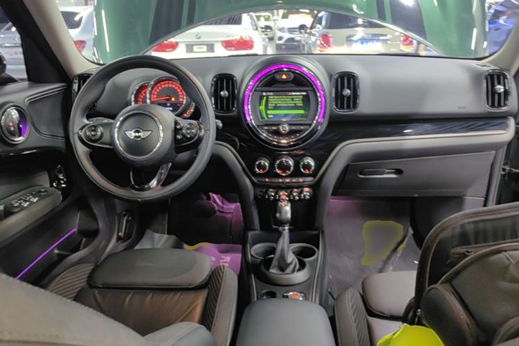 Used MINI Countryman 2017 2.0T COOPER S ALL4 Center Console