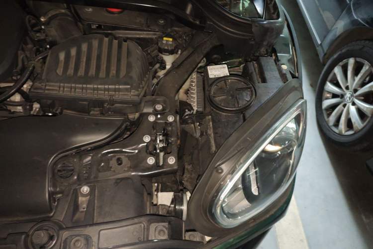 Used MINI Countryman 2017 1.5T COOPER ALL4 Explorer Engine Bay Left
