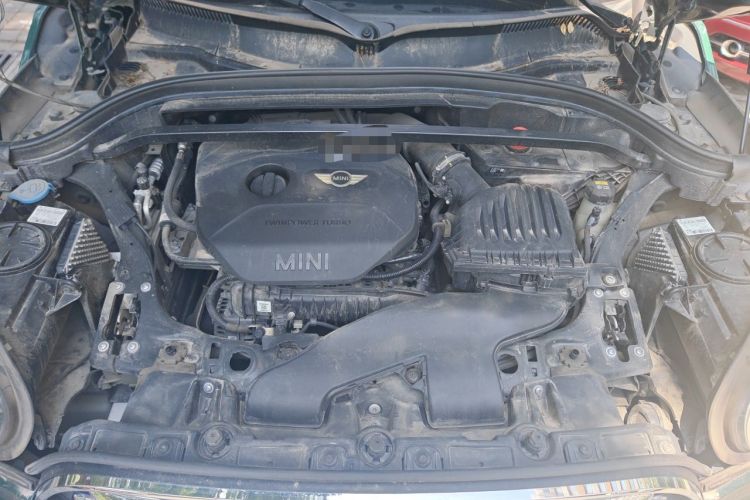Used MINI Countryman 2017 1.5T COOPER ALL4 Very Holiday Edition British Green Engine Bay