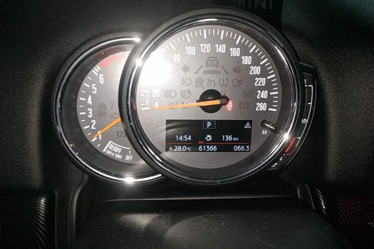 Used MINI Countryman 2017 1.5T COOPER ALL4 Traveler Instrument Cluster