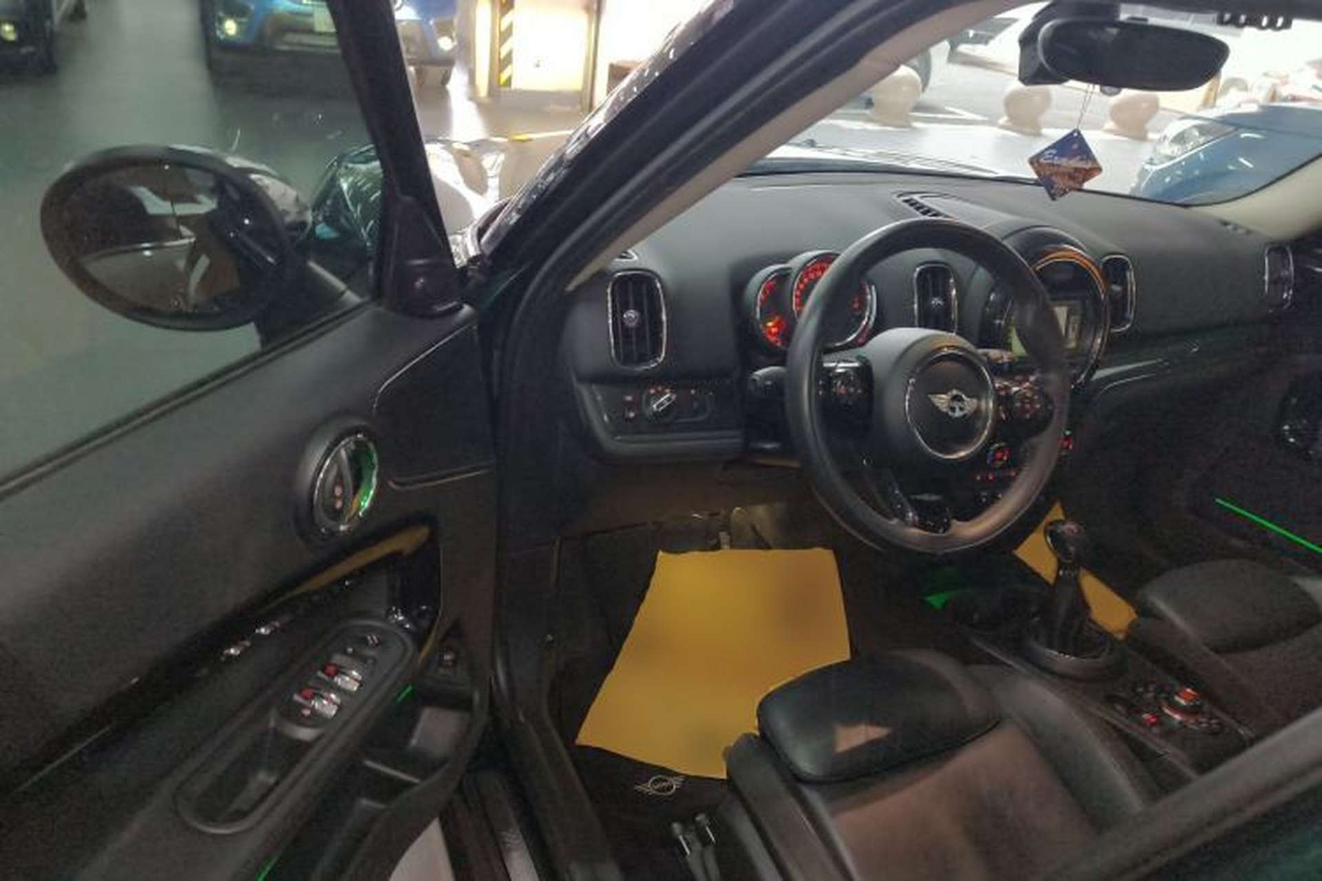 Used MINI Countryman 2017 2.0T COOPER S ALL4 Interior 3