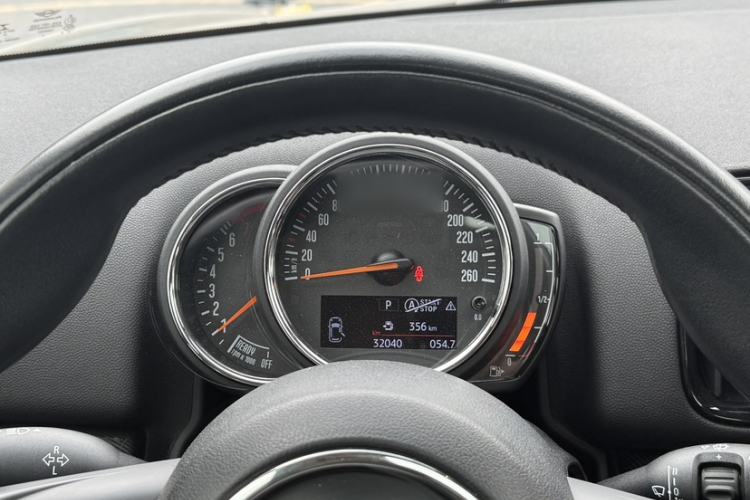 Used MINI Countryman 2017 1.5T COOPER ALL4 Traveler Interior 8