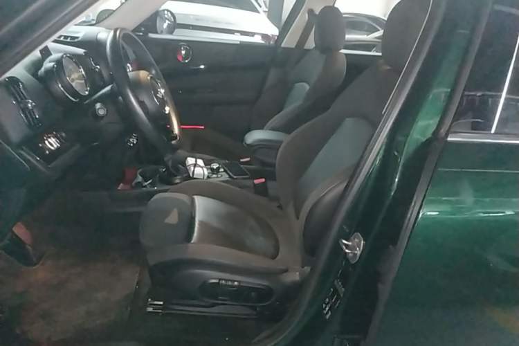 Used MINI Countryman 2017 1.5T COOPER ALL4 Traveler Left Front Seat