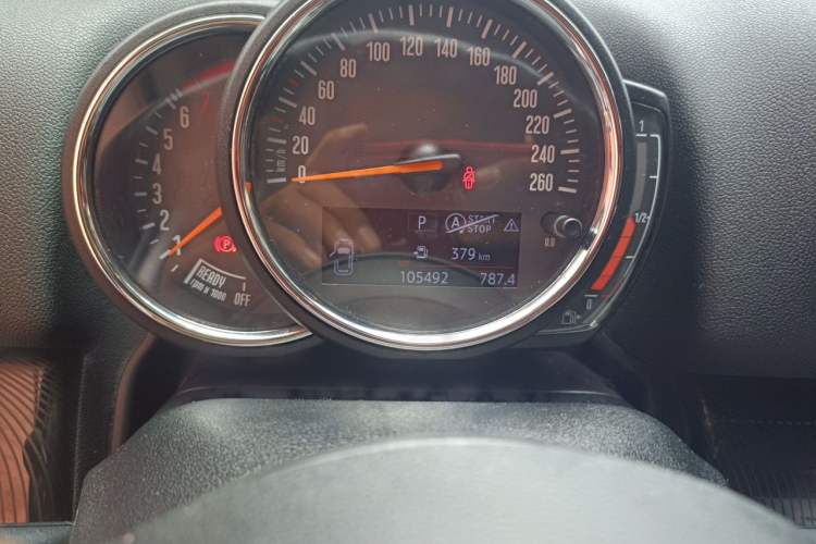 Used MINI Countryman 2017 1.5T COOPER ALL4 Traveler Odometer Close Up