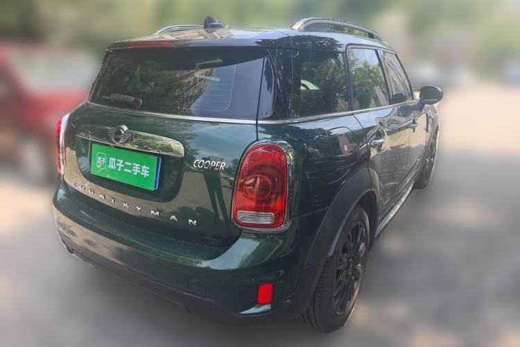 Used MINI Countryman 2017 1.5T COOPER ALL4 Very Holiday Edition British Green Rear Right 45 Deg