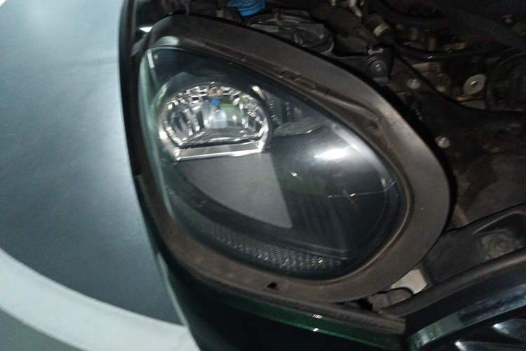 Used MINI Countryman 2017 1.5T COOPER Right Front Headlight