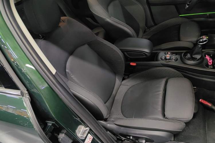Used MINI Countryman 2017 2.0T COOPER S ALL4 Right Front Seat