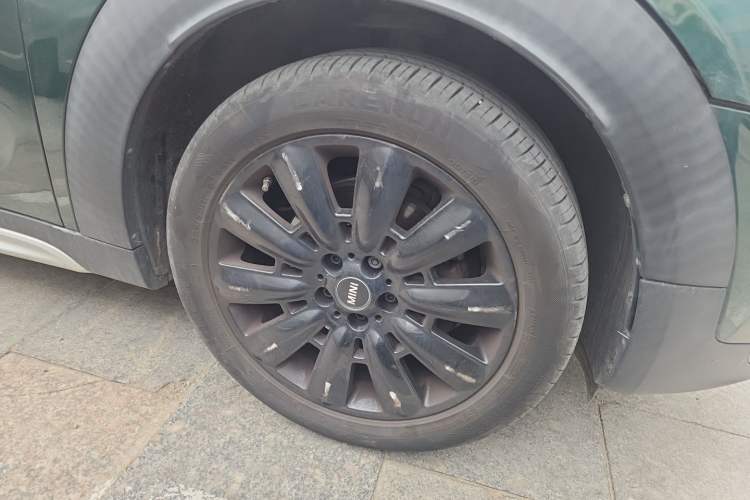 Used MINI Countryman 2017 1.5T COOPER ALL4 Traveler Right Front Wheel Hub