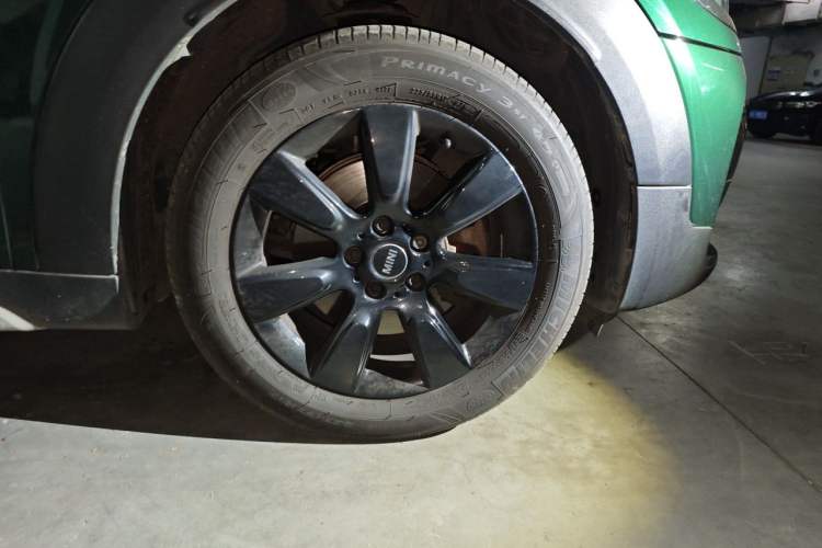 Used MINI Countryman 2017 1.5T COOPER ALL4 Explorer Right Front Wheel Hub