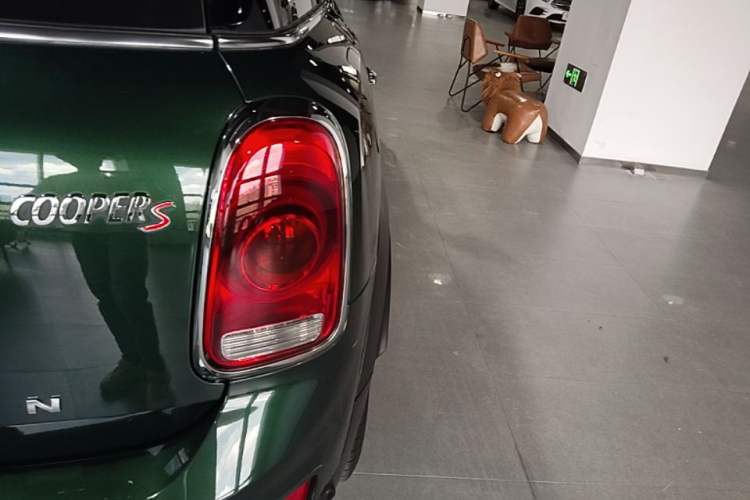 Used MINI Countryman 2017 2.0T COOPER S ALL4 Right Rear Taillight