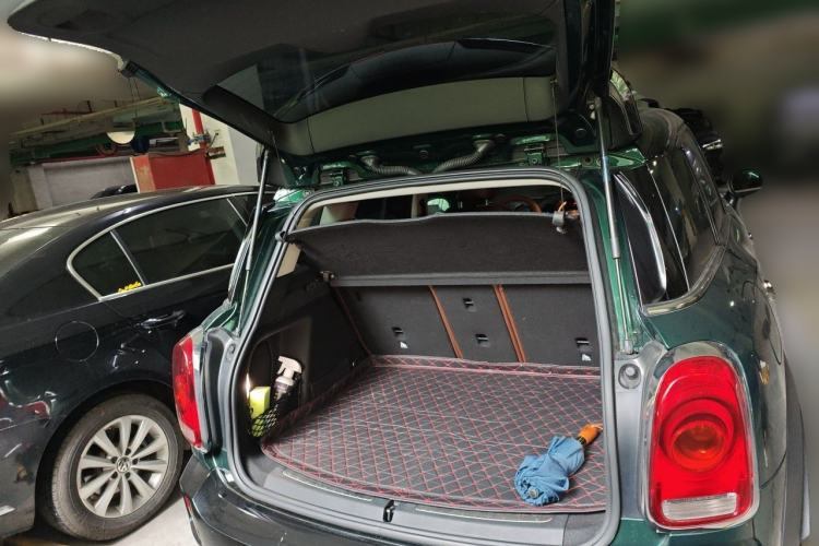 Used MINI Countryman 2017 1.5T COOPER ALL4 Explorer Trunk